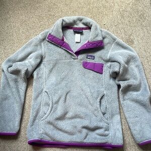 Patagonia gray and purple pullover women’s size small